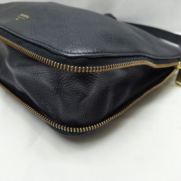 Fossil Black Pebbled Leather Zipper Expandable Crossbody Bag - Picture 9 of 16